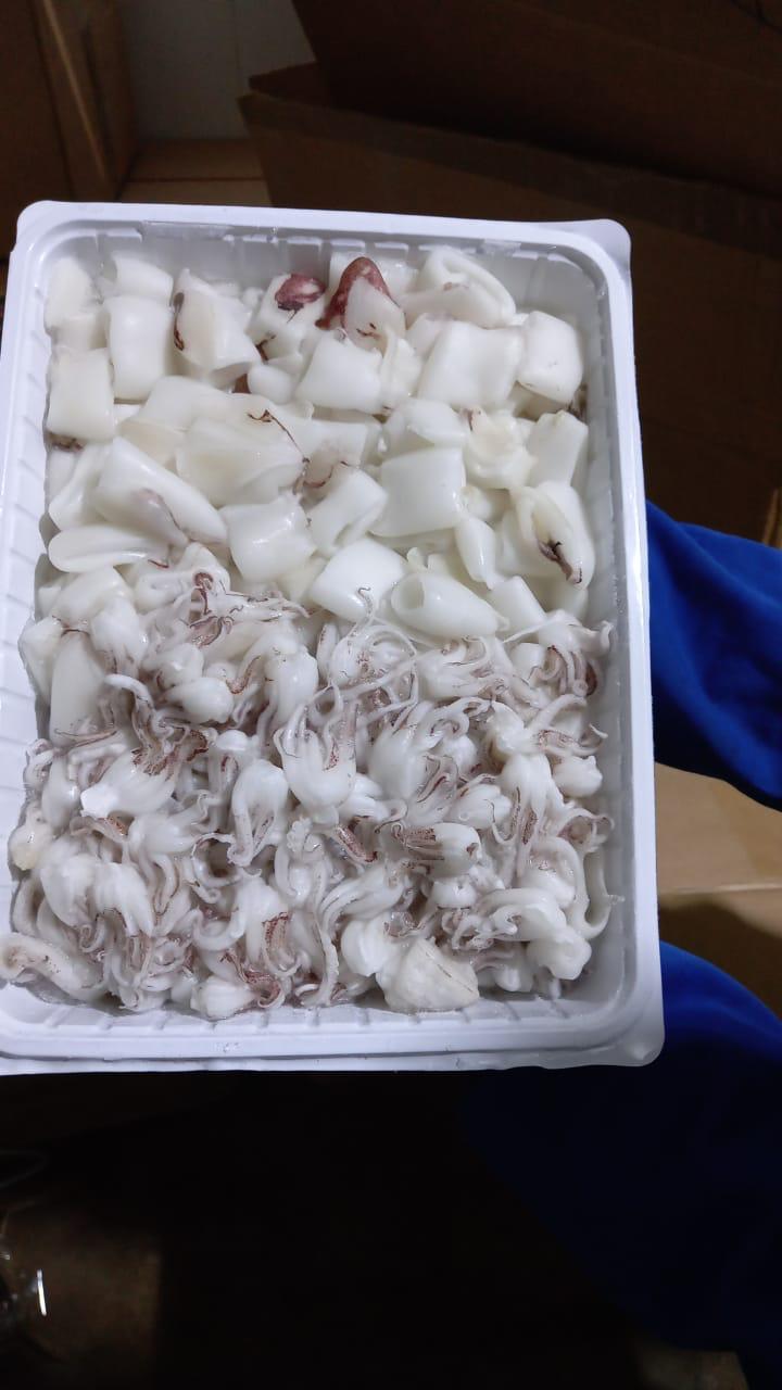 Anelli e ciuffi di Calamari Mediterraneo congelati crudi Box 8x1 kg